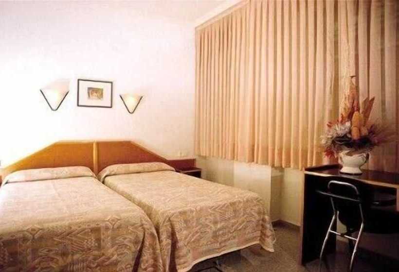 غرفة قياسية, Hostal Paris