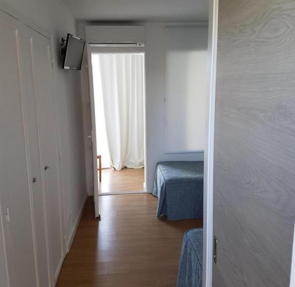 스탠다드 룸, Hostal Montsant