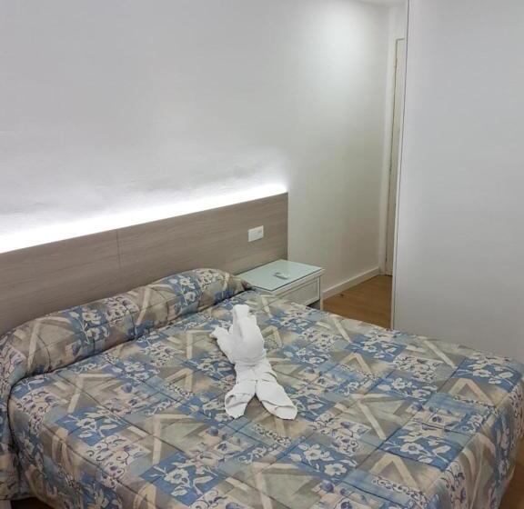 스탠다드 룸, Hostal Montsant