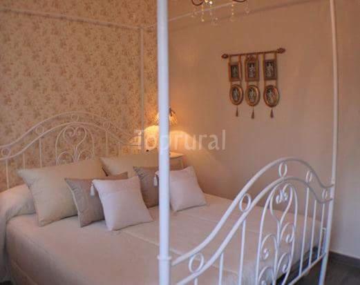 Номер Стандарт с Балконом, Hostal Restaurante Pasaje