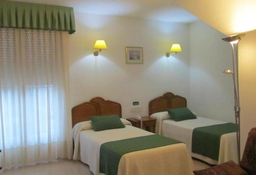 标准三人间, Hostal Vista Alegre