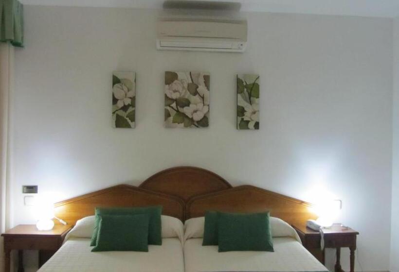 标准三人间, Hostal Vista Alegre