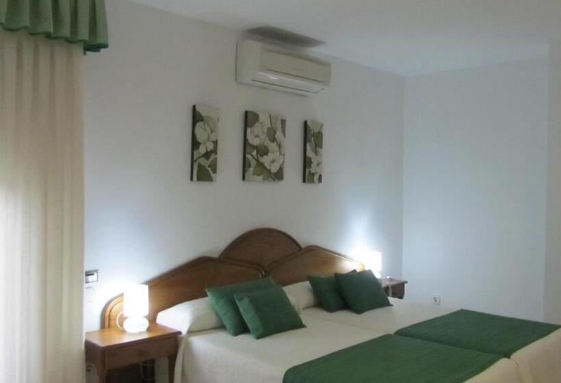 四人标准间, Hostal Vista Alegre