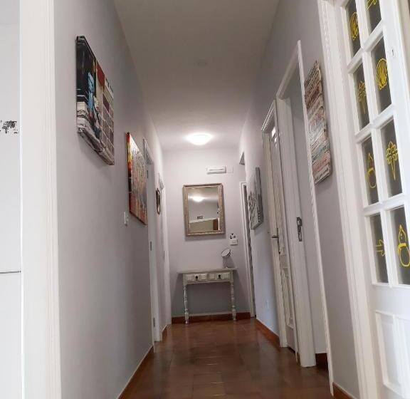 Кровать в Общей Комнате, Albergue Pensión Flavia