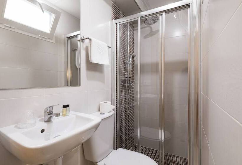 Номер Стандарт, Hostal Roca