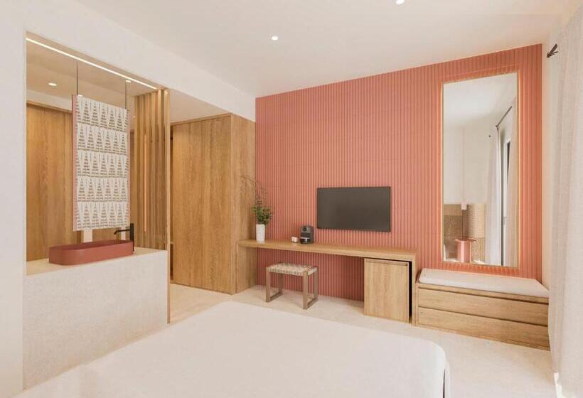 Номер Executive, Santanyi Port