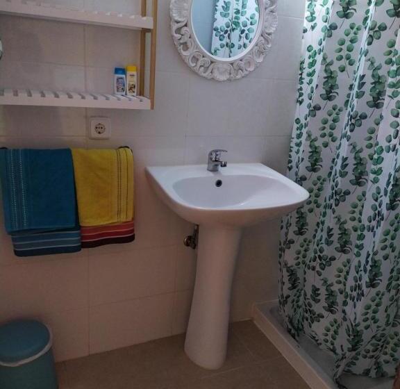 Номер Стандарт Вид на Море, Hostal Bélgica