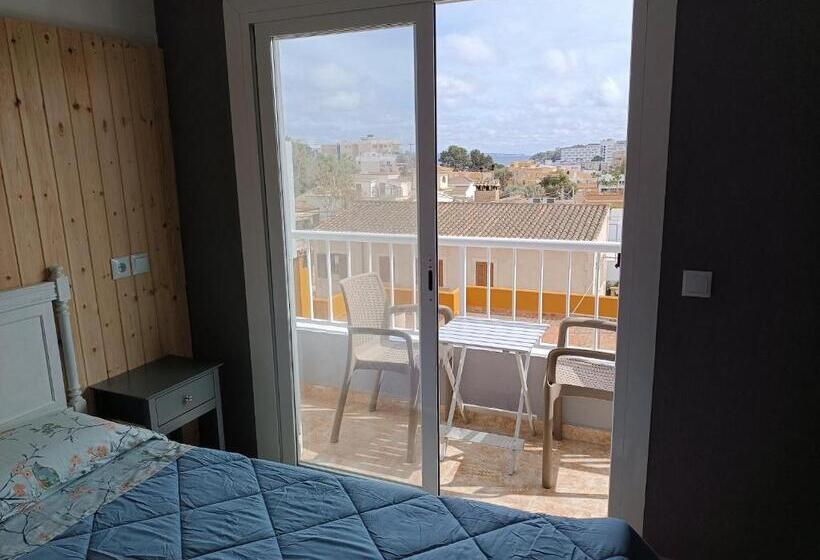 Номер Стандарт Вид на Море, Hostal Bélgica