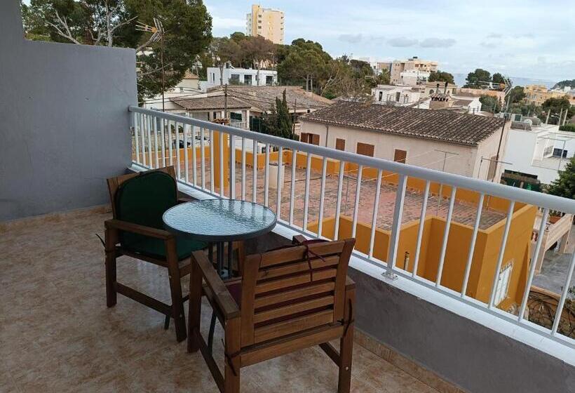 Номер Стандарт Боковой Вид на Море, Hostal Bélgica
