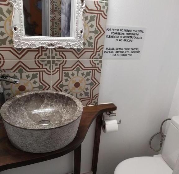 Номер Стандарт Боковой Вид на Море, Hostal Bélgica
