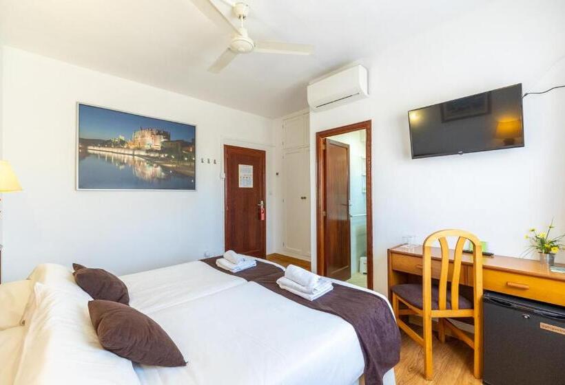 Номер Стандарт, Hostal Doris   Adults Only
