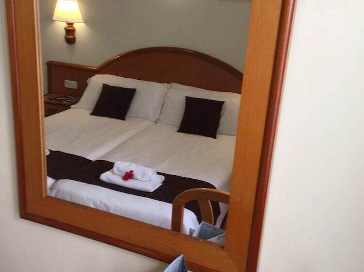 Номер Стандарт, Hostal Doris   Adults Only