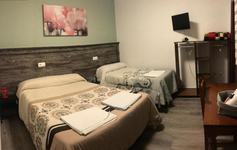 Номер Стандарт Трехместный, Hostal Imperio