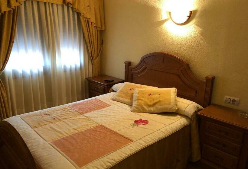 Номер Стандарт, Hostal El Escudo