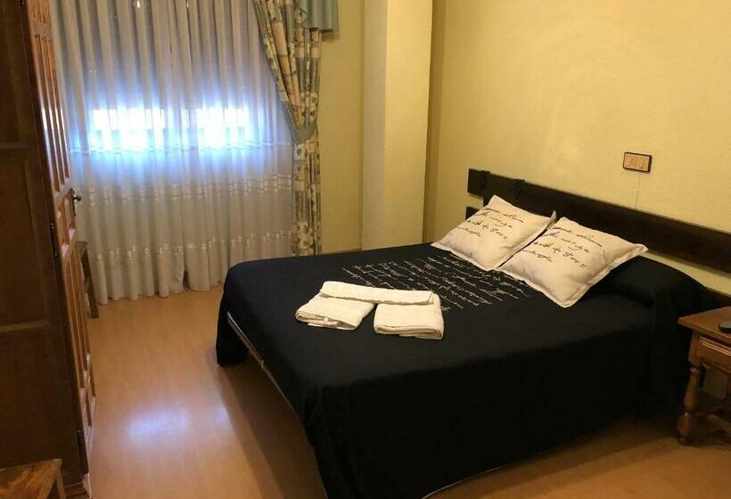 标准间, Hostal El Escudo