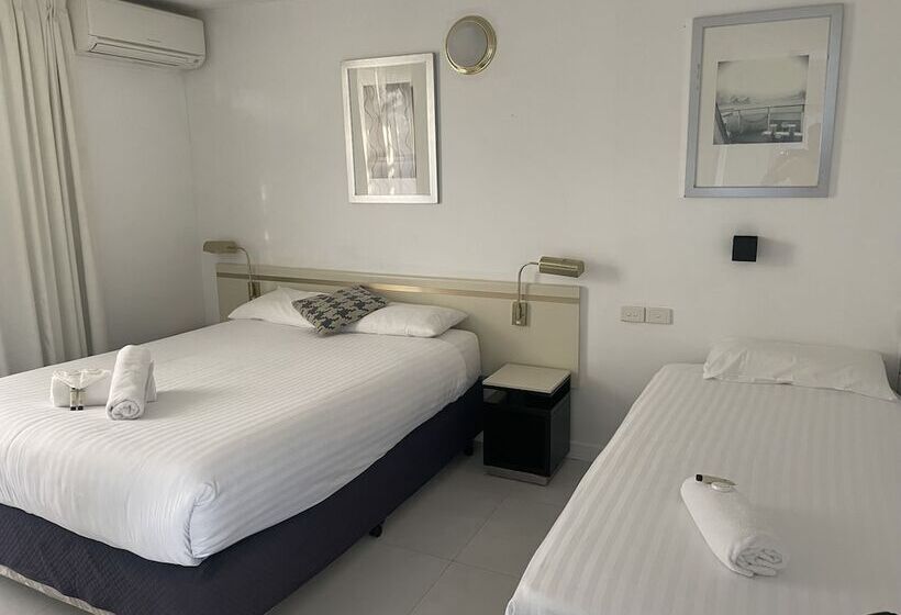 标准间, Lakeview Motor Inn