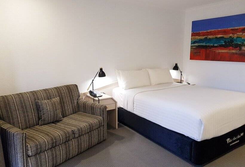 주니어 스위트, William Macintosh Motor Lodge