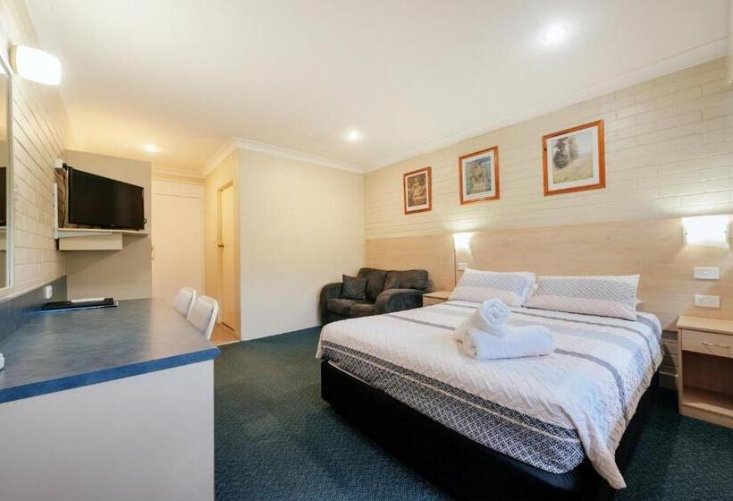 Номер Стандарт, Fitzroy Motor Inn
