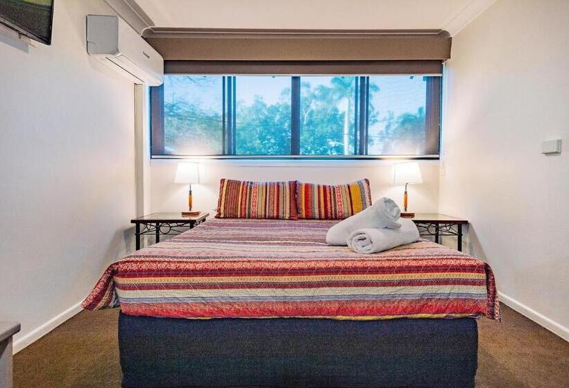 Семейный Полулюкс, Fitzroy Motor Inn