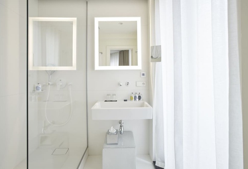 Quarto Superior, 9hotel Sablon