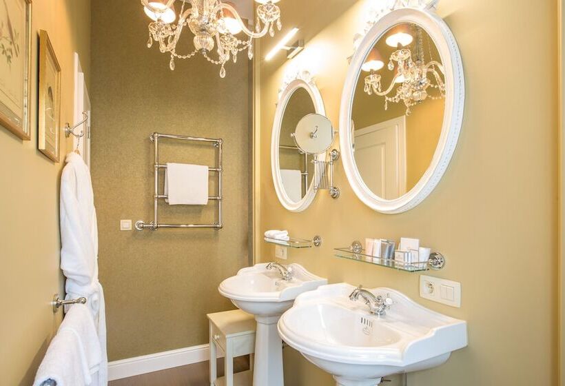 Номер Deluxe, Boutique Hotel De Castillion   Small Elegant Family