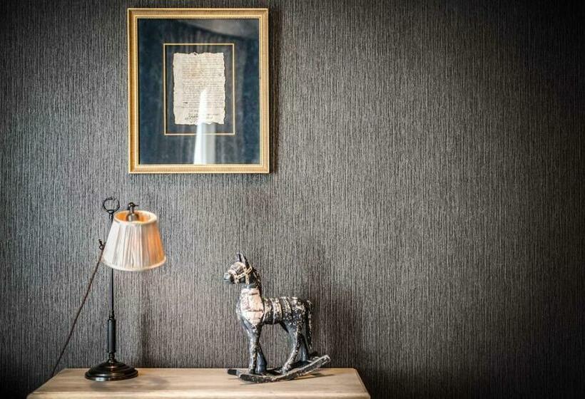 اتاق لوکس, Boutique Hotel De Castillion   Small Elegant Family