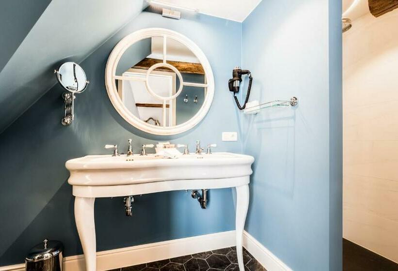 Полулюкс Президентский, Boutique Hotel De Castillion   Small Elegant Family