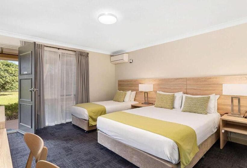 Трехместный Номер Superior, Quality Inn Carriage House