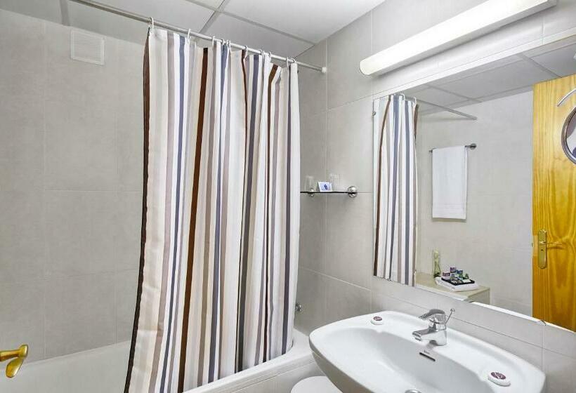 חדר סופריור לשלושה, Sant Gothard by Nexta