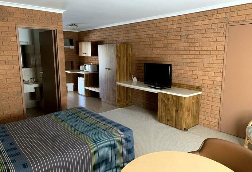 Номер Deluxe, Kingswood Motel