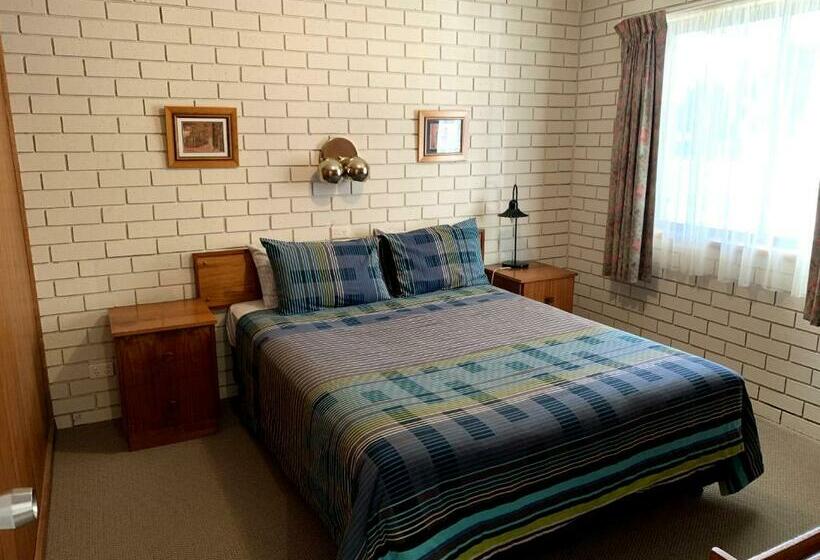 Люкс 2 Спальни, Kingswood Motel