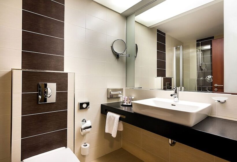 Quarto Classe Business, International Brno