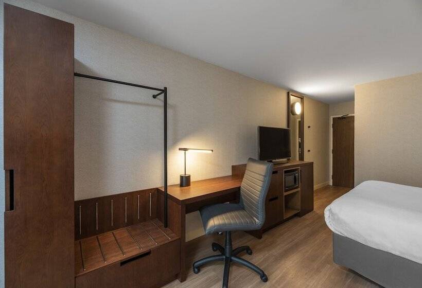 Номер Стандарт 2 Двуспальные Кровати, Comfort Inn