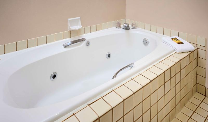 キングサイズベッドのスタンダードルーム, Best Western Plus Lamplighter Inn & Conference Centre