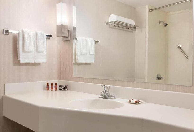Quarto Estandar Vista Mar, Delta Hotels By Marriott Saint John