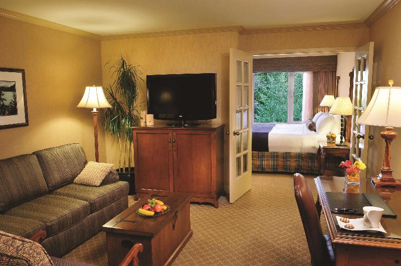 Полулюкс с Видом, Fairmont Chateau Whistler