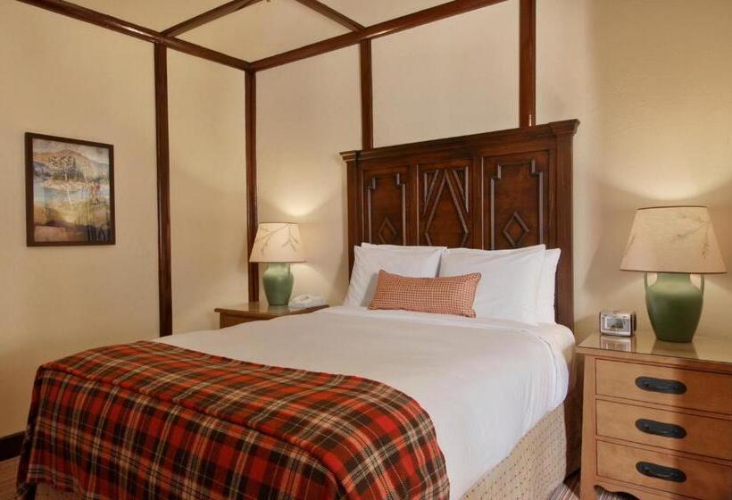 이코노미 룸, Fairmont Le Chateau Montebello