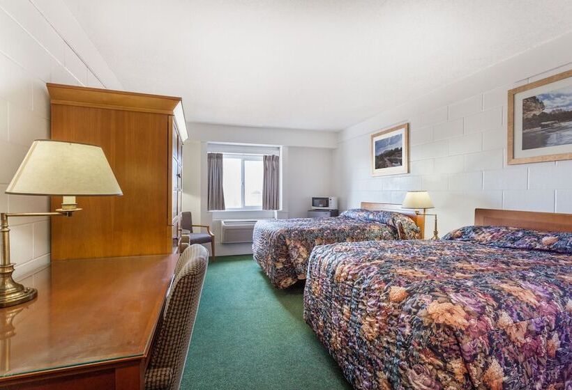 Номер Стандарт 2 Двуспальные Кровати, Moosejaw Inn