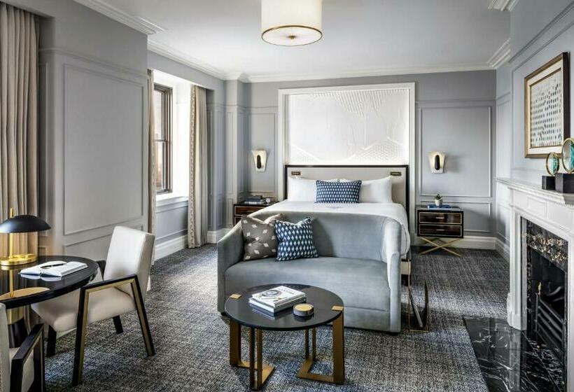 キングサイドベッドのスタンダードワンルーム, Fairmont Royal York