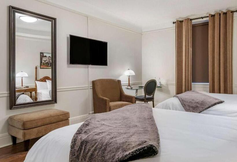 ２ダブルベッドのスタンダードルーム, The Fort Garry Hotel Spa And Conference Centre, Ascend Hotel Collection