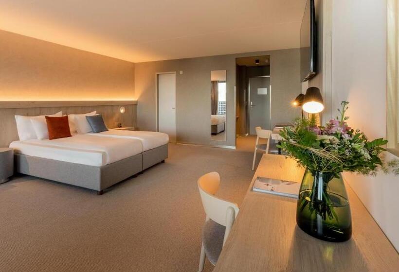 Номер Deluxe, Victoria Hotel & Residence