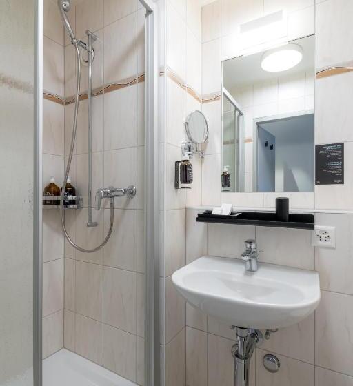 Номер Стандарт с Койками, Victoria Hotel & Residence