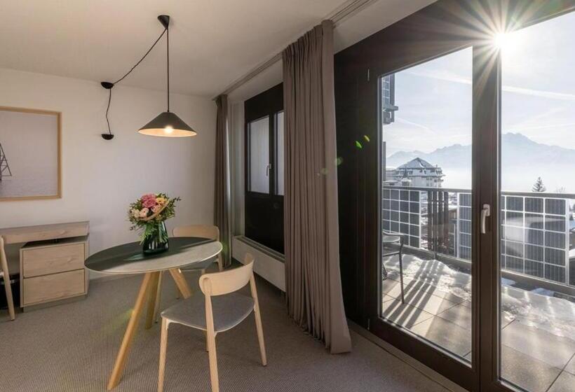 Номер Superior Кровать Кинг, Victoria Hotel & Residence