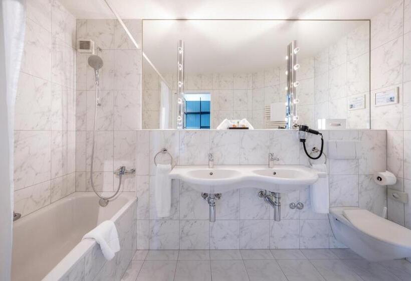 Четырехместный Номер Стандарт, Boutique Hotel Balm