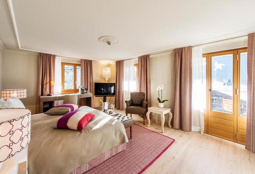 اتاق استاندارد با چشم‌انداز کوهستان, Le Grand Bellevue