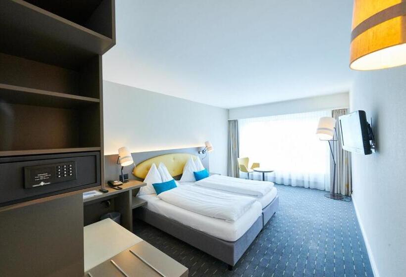 Номер Стандарт, Holiday Thun