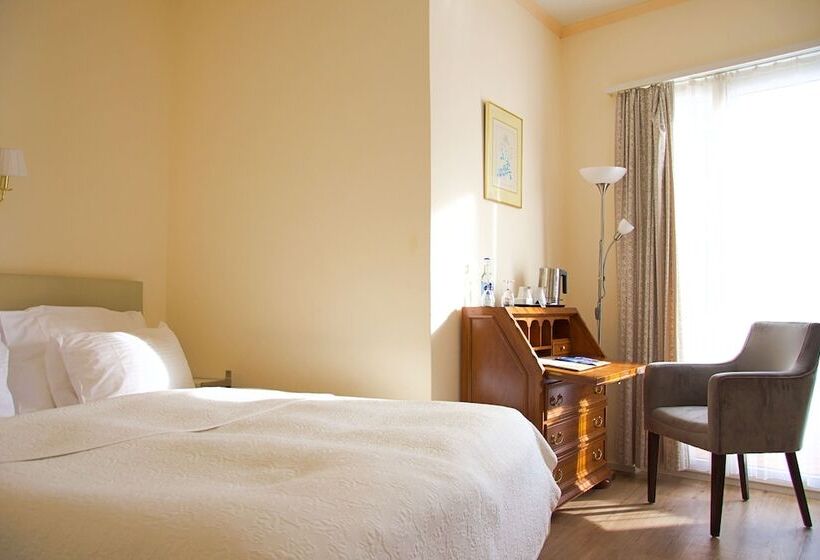 Classic Room with Views, Silberhorn   Residences & Spa Wengen
