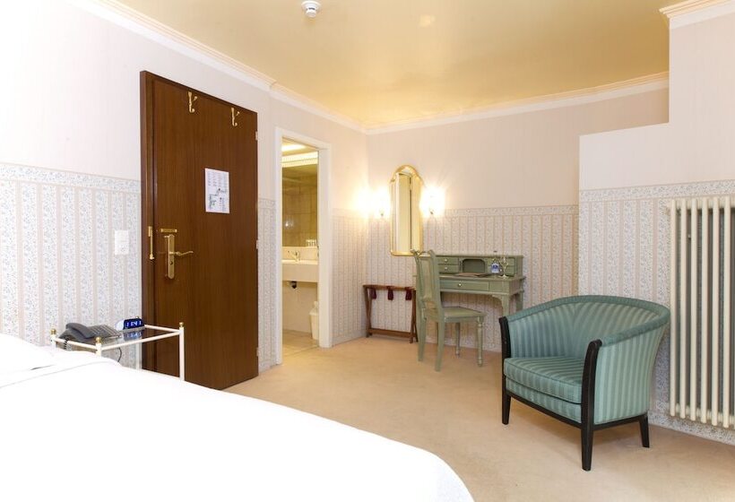 Classic Room with Views, Silberhorn   Residences & Spa Wengen