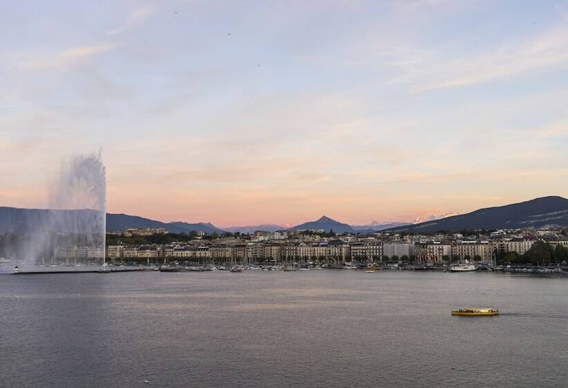 اتاق پرمیوم, The Ritz Carlton Hotel De La Paix, Geneva