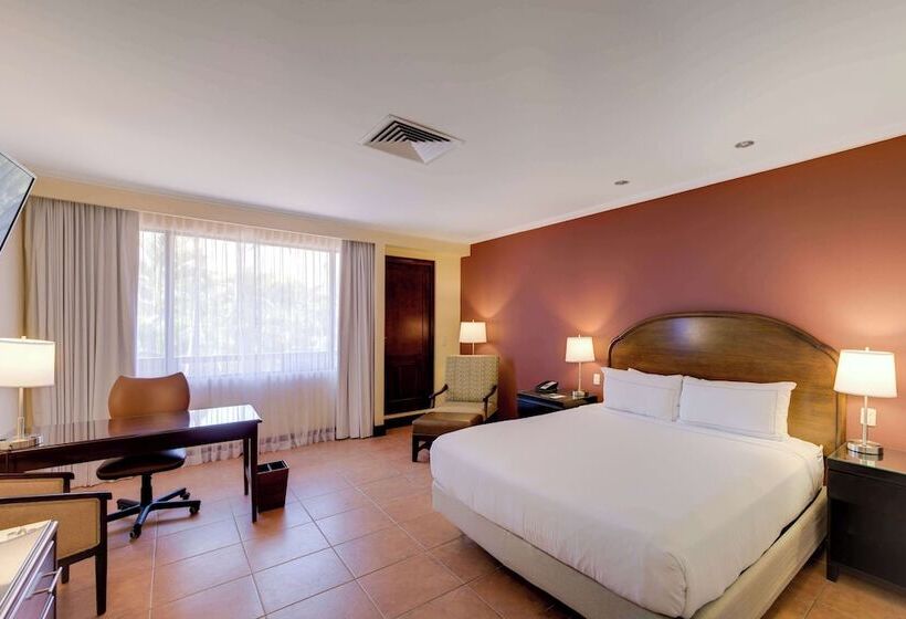 Номер Executive, DoubleTree by Hilton Hotel Cariari San Jose - Costa Rica